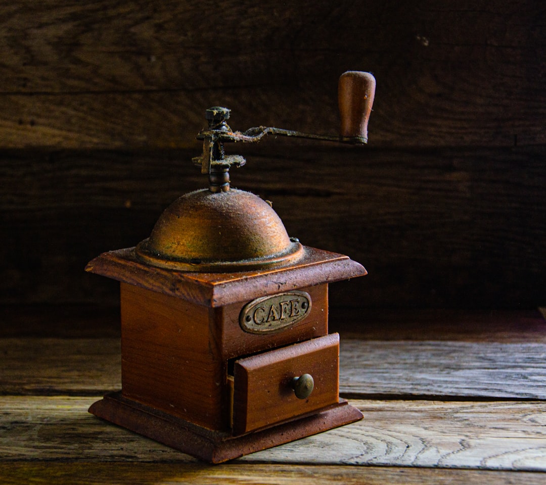 5 Common Mistakes with Coffee Grinders & Burr Calibration (And How to Avoid Them)