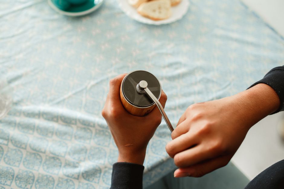 A Realistic Routine for Coffee Grinders & Burr Calibration That Fits a Busy Life