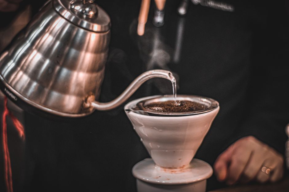 A Realistic Routine for Pour-Over Brewing & Dripper Science That Fits a Busy Life