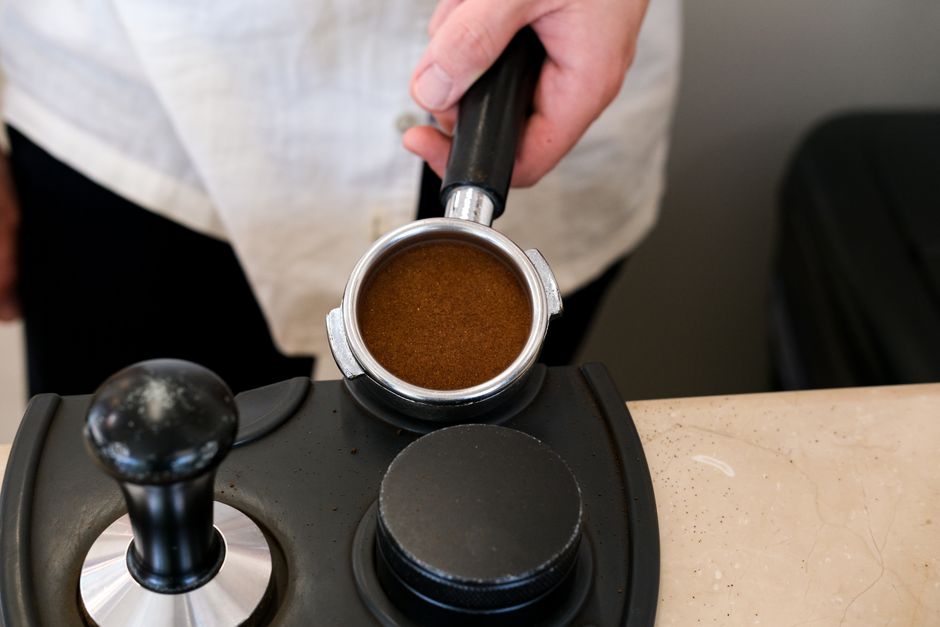 How Much Does Espresso Dialing & Puck Prep Really Cost in 2026? Budget & Gear